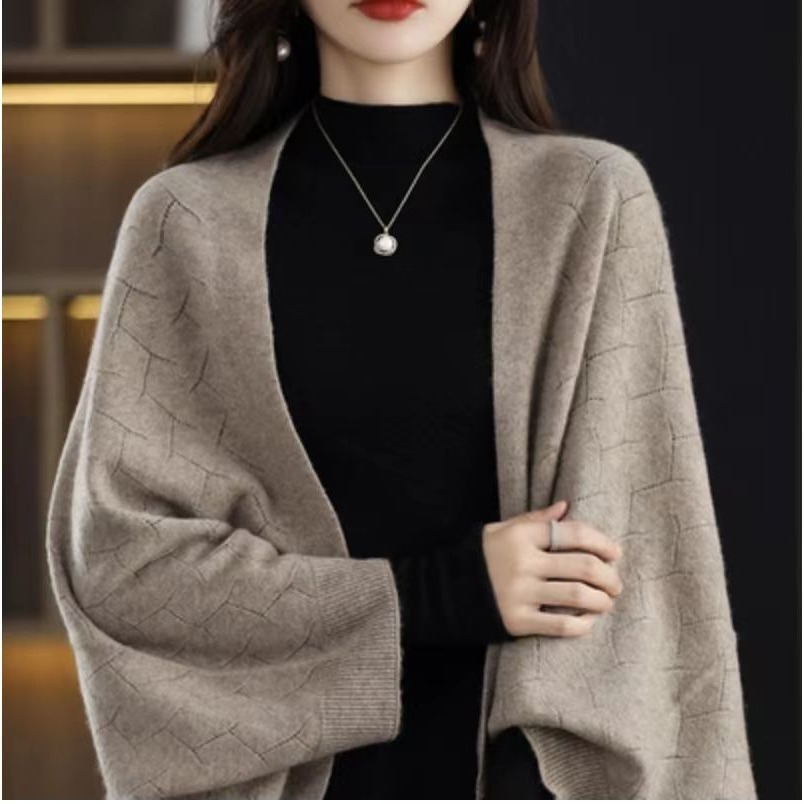 Autumn Winter Cashmere Wrap Co - огляд і ціна Winter Clothing Label