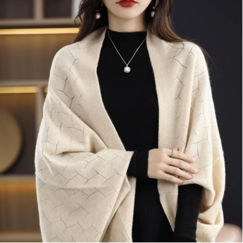Autumn Winter Cashmere Wrap Co - огляд і ціна Winter Clothing Label